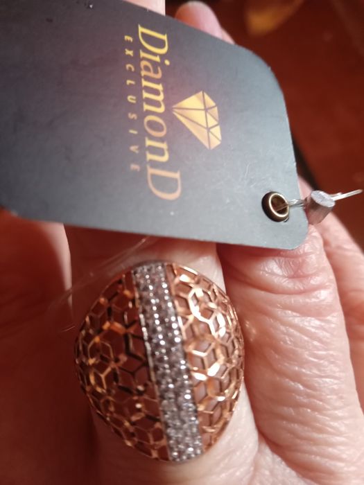 Продам золотые украшения