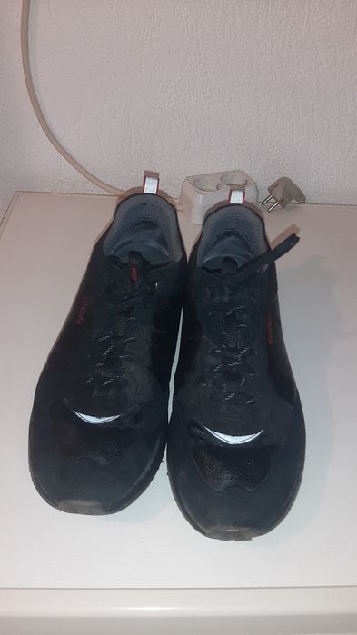 Hugo obuvki 44 nomer