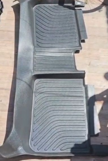 Продаю полики на byd han