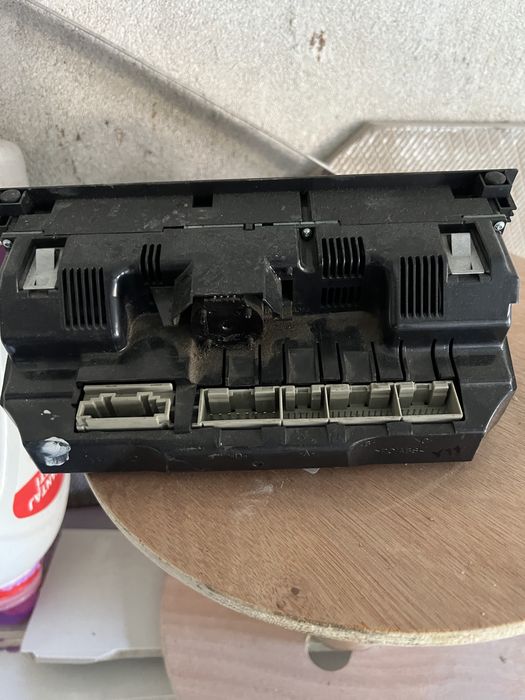 Продавам конзола за ауди q7