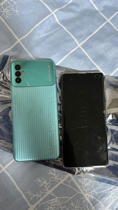 продам телефон за 25 тысяч за двоих