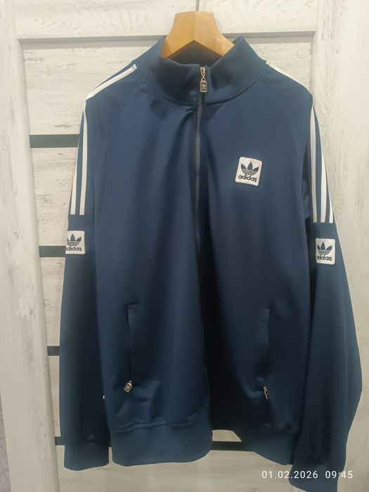 Спортивные костюмы