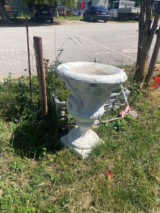 Vând diverse grătar grădină mese rustic ghivece