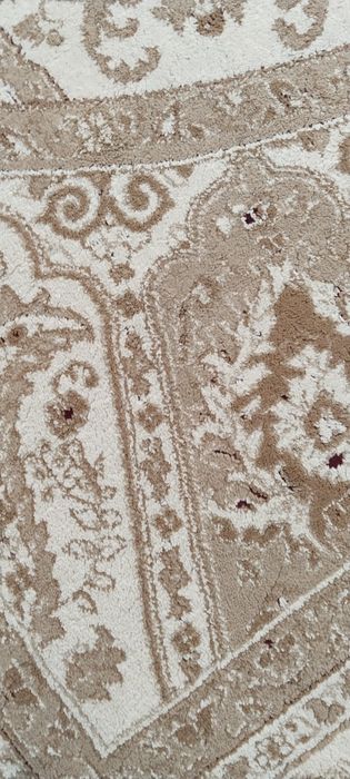 Продам ковер в отличном состоянии