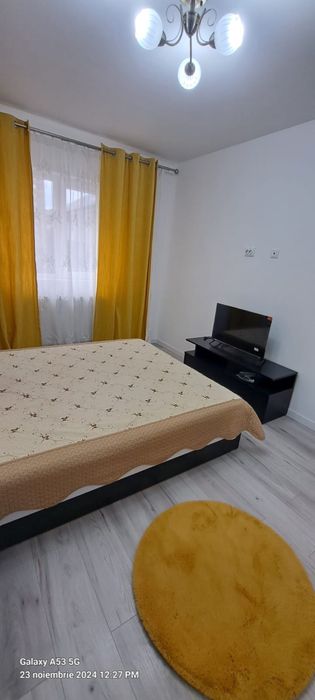 Inchiriez apartament