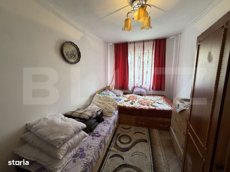Apartament 3 camere, etaj 2, zona Plopilor