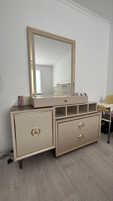 Спальный гарнитур срочно TOPKAPI