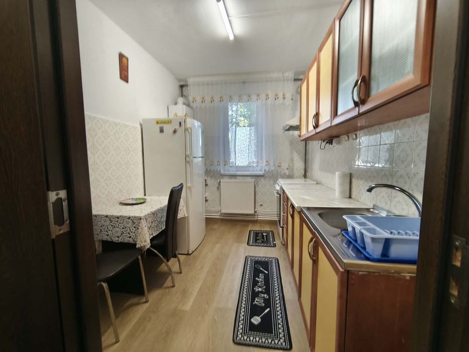 Închiriez Apartament 2 Camere