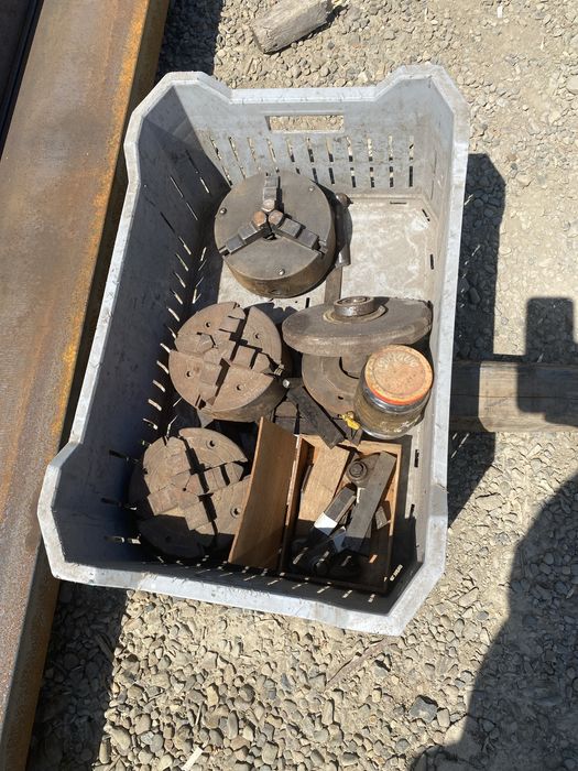 Ghilotina pentru taiat materiale neferoase rotund si strung metale