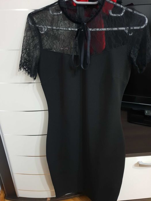 Rochiță scurtă,neagră