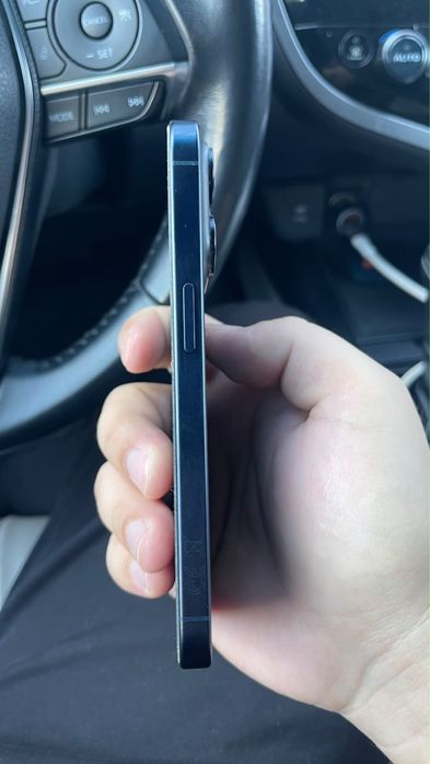 Iphone 15 pro емкость 77%
