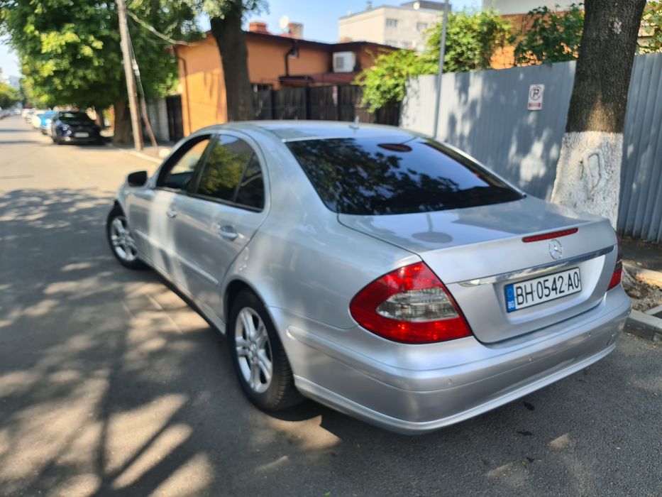 MERCEDES-BENZ E-Class 2009 — imagine 4