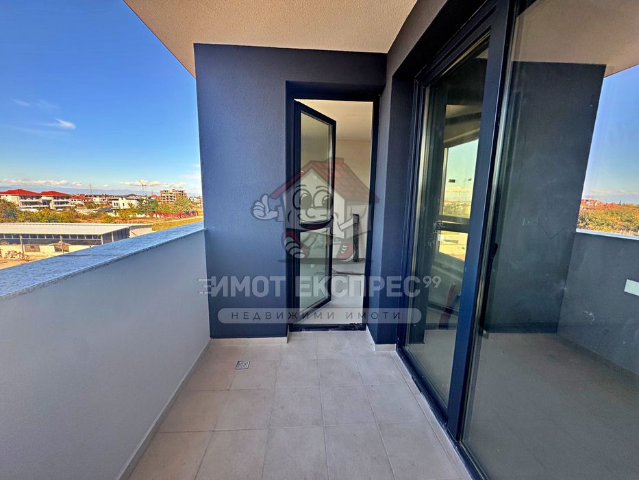 Продава се Тристаен апартамент в Асеновград - 93 кв.м за 1000 €/кв.м - Снимка #7