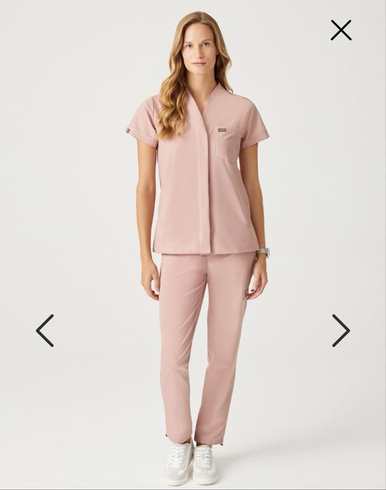 Дамски медицински екип