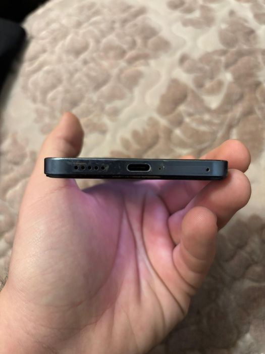 Телефон Vivo v25e