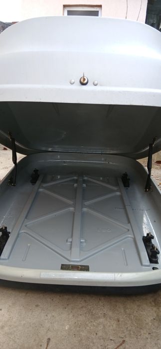 Vând cutii portbagaj