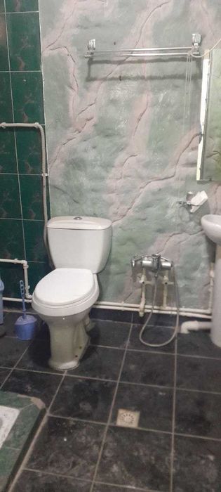 Квартира сотилади 4 хона Янги бозорда