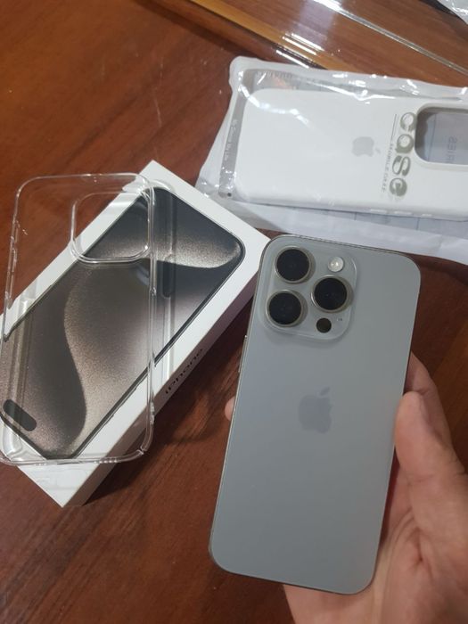 iphone 15 pro titanium