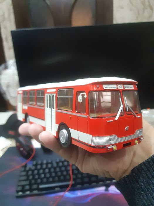 Автобус Лиаз 677