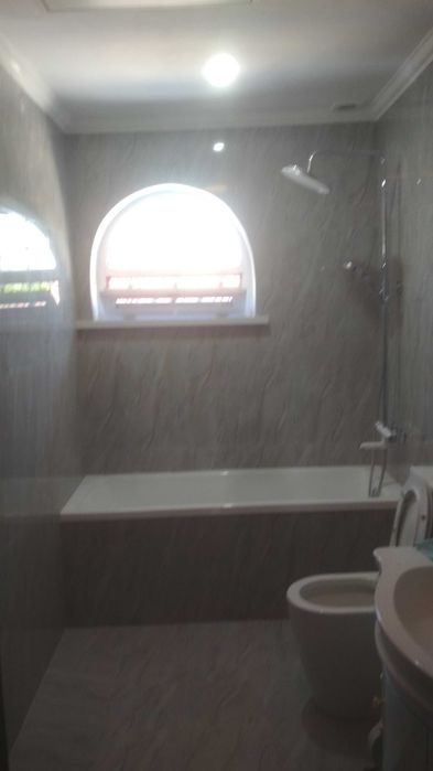 Кафельщик сантехники