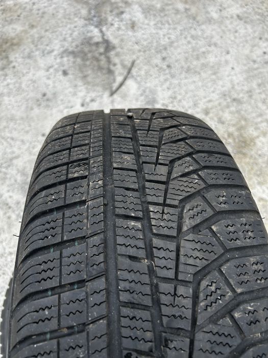 2бр Зимни гуми Hankook 205/55R17