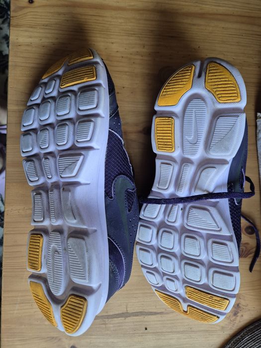 Маратонки Nike run