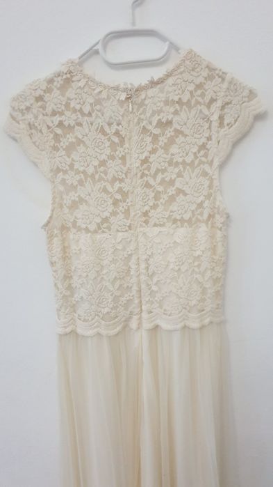 Vand rochita de ocazie crem VILA 34 - NOUA