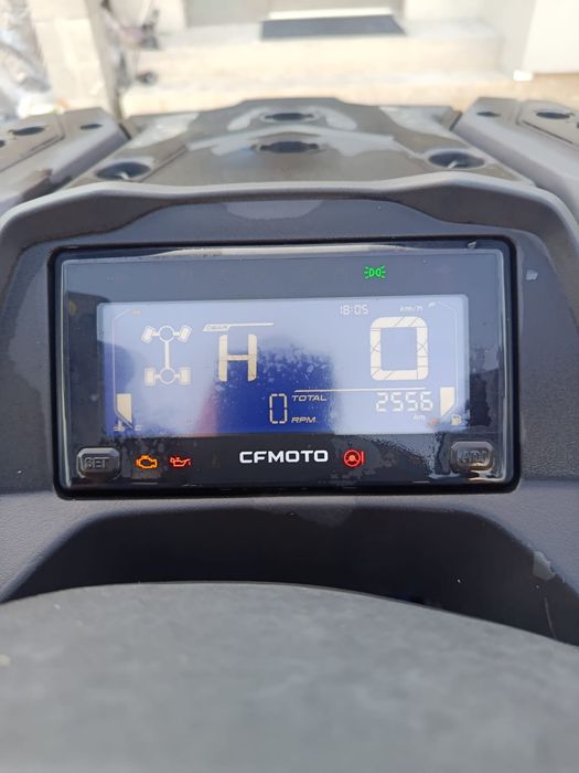 Vând ATV CFMOTO CForce 520L !!
