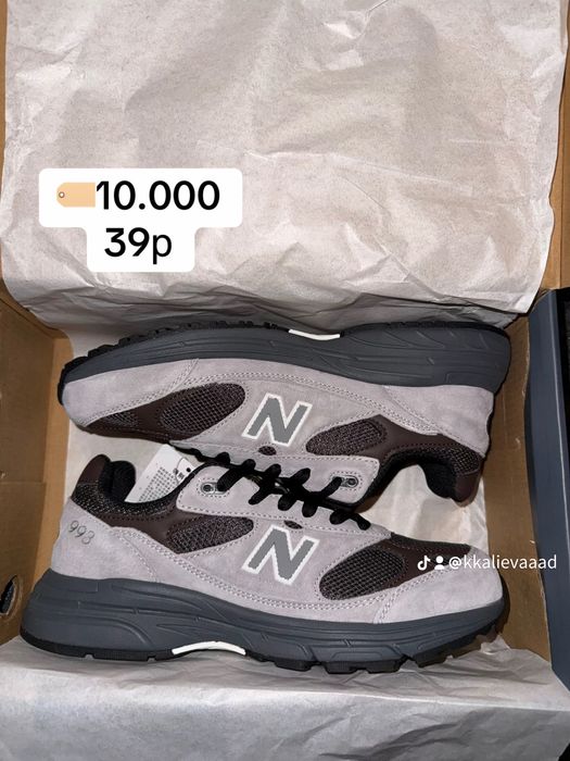 Стильные кроссовки весна-лето