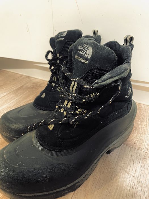 Продам оригинальные ботинки The North Face