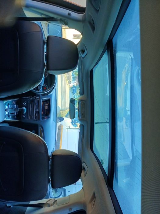 Audi Q5 2016 
2.0 benzina 4x4 premium 
Panoramic,automatic încălzire scaune navigation etc.. 
206 km