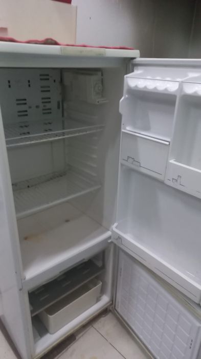 Срочно продам холодилник  за  15.000тг.
