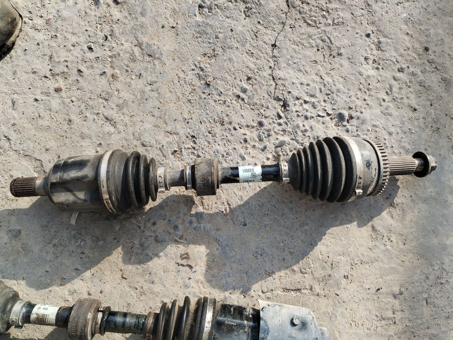 Хундай Градеур граната вал