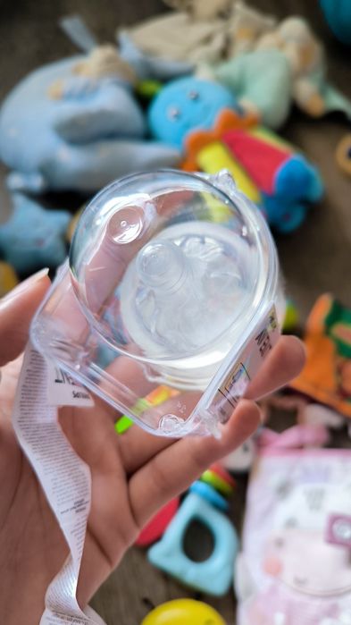 Сет бебешки играчки и биберон Philips Avent