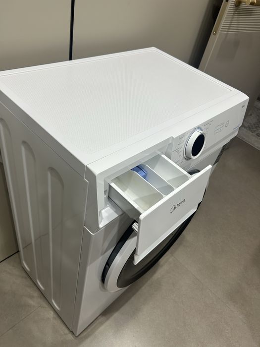 Стиральная машина Midea