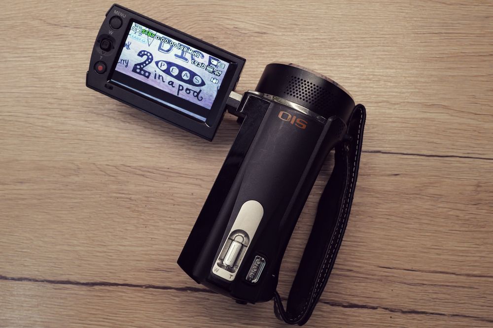 Camera video Samsung HD handycam SMX-K400BP CCD Sf card USB incarcare