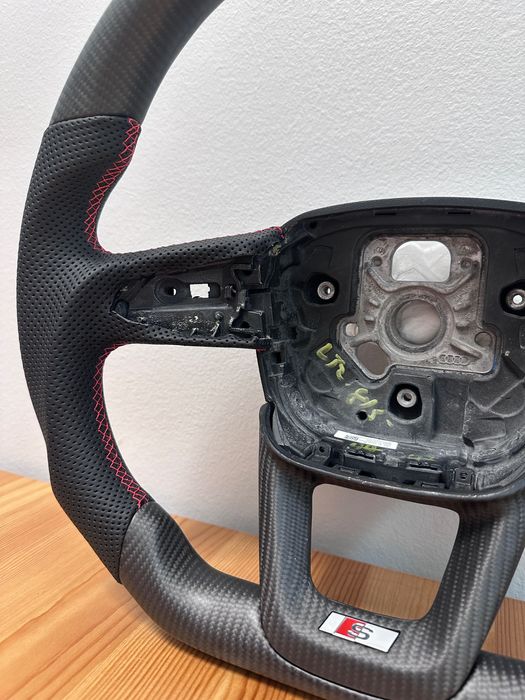 НАЛИЧЕН! НОВ! Карбонов Волан за Audi Q3 8V, Q5 8F, Q7, Q8