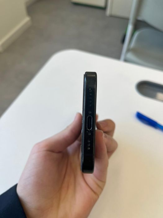 iphone 16 pro продам