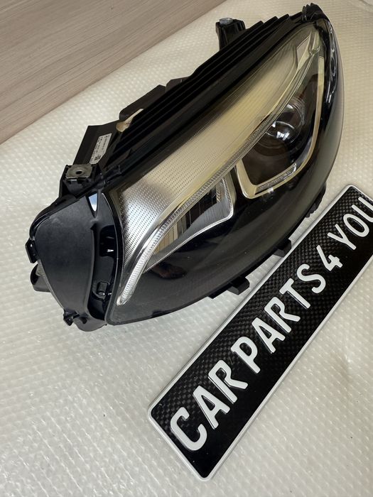 Фар ляв Mercedes W253 GLC Мерцедес ГЛЦ перфектен