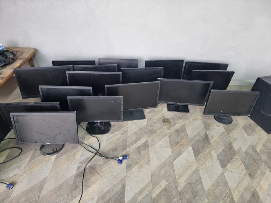 Manitor 
Doʻkon yopilganligi sababli manitorlarni arzon narhlarda soti