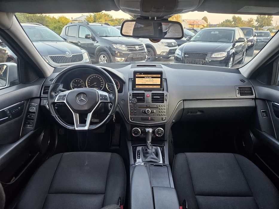 Mercedes-Benz C180d ~ Berlina, 136 Cp/ Euro 5/Navi/Senz park/Sc incalz