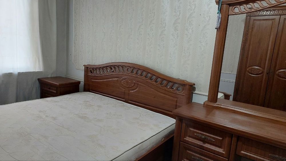 Spalni mebel sotiladi. Srochna.Keng Makon brendi.