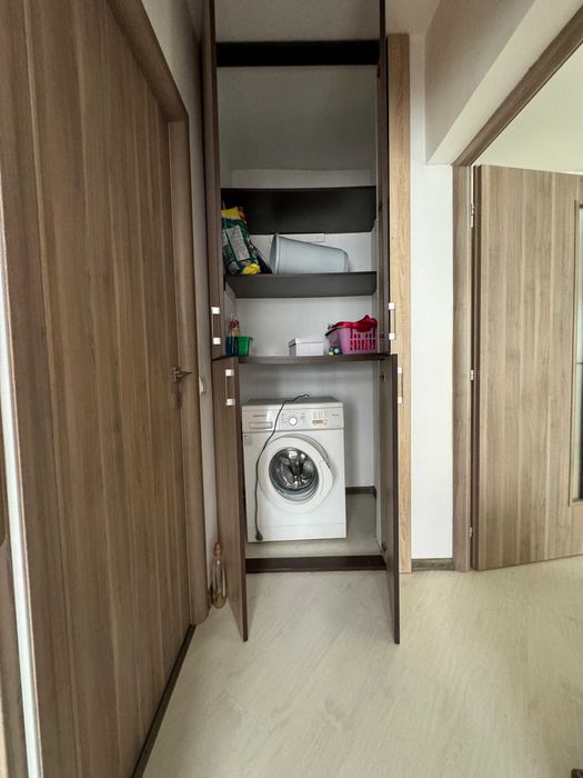 Inchiriez apartament