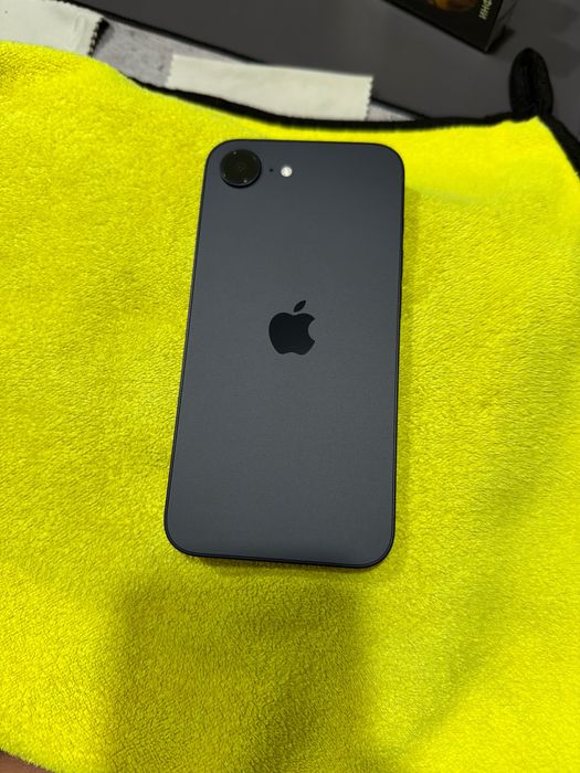 iPhone 17e 256гб