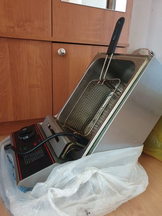 Рисоварка для суши, фритюрница 2шт.