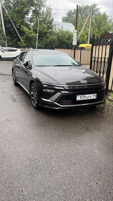 Срочно продам машину хьюндай соната