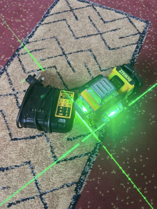 Laser 360 dewalt profesional