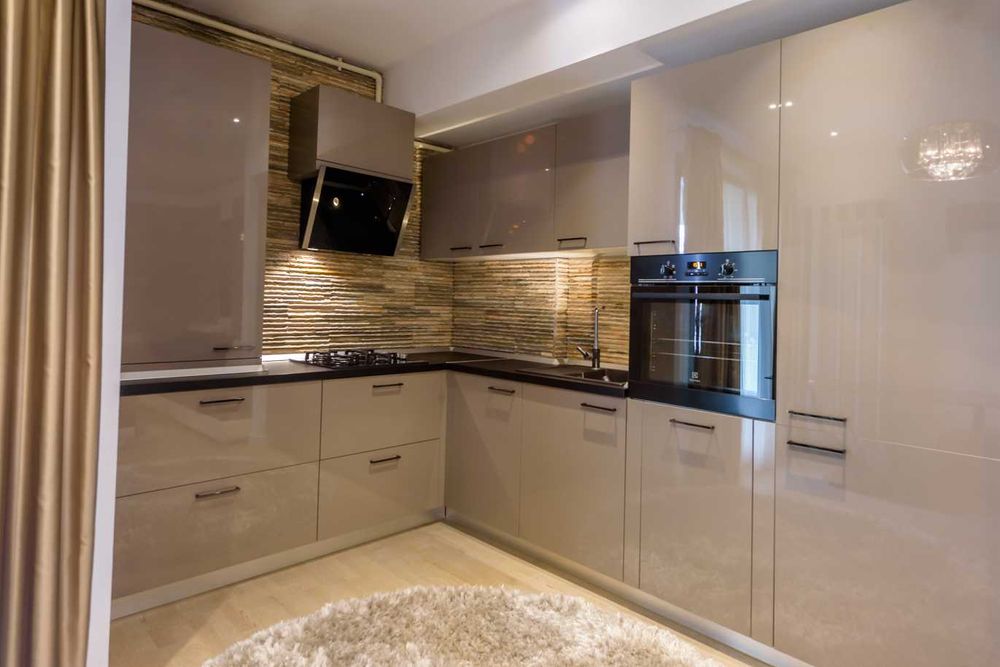 Apt lux de inchiriat Sos Nordului, parcare subterana, boxa, proprietar