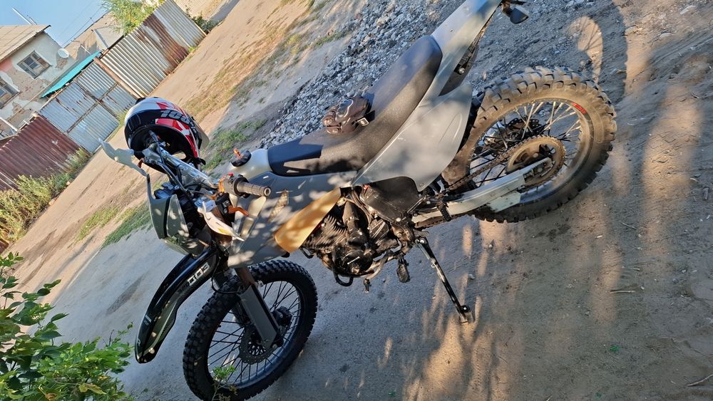 Продам Эндуру 300 кубов