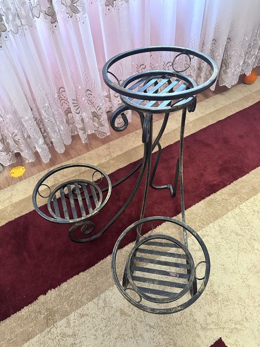 Подставка для цветов